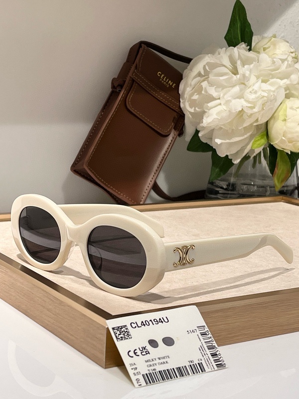 CELINE Sunglasses 134